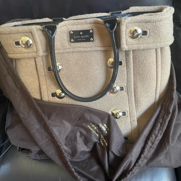 Kate Spade Tote with Matching Wallet and Makeup Bag - Picture 5 of 5